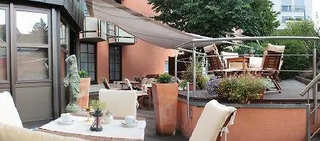 Bayerischer Hof Hotel 4*