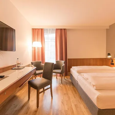 Hotel Bayerischer Hof 4*