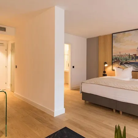 Hotel Bayerischer Hof 4*