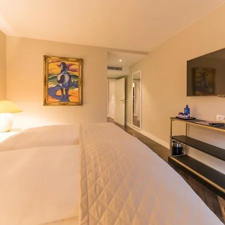 Hotel Bayerischer Hof 4*