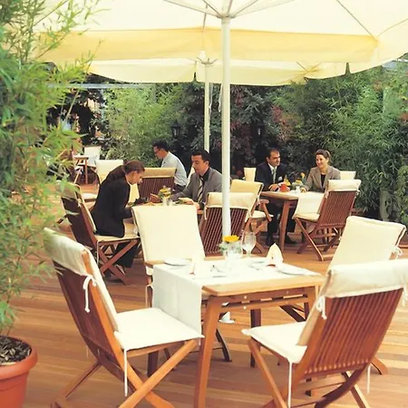 Bayerischer Hof 4*