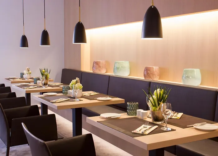Bayerischer Hof Hotel 4*