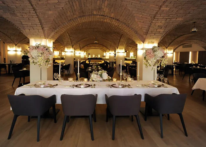 Bayerischer Hof Szálloda 4*