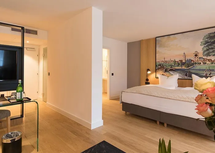 Bayerischer Hof Hotel
